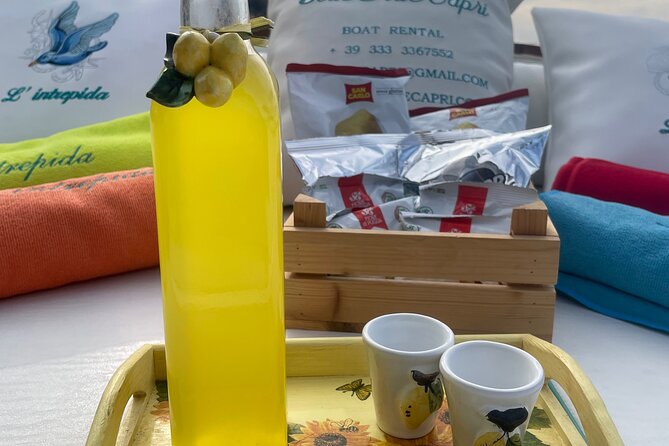 2 Hours Guided Sunset Tour of the Island of Capri with Aperitif - Exploring the Iconic Faraglioni Rocks