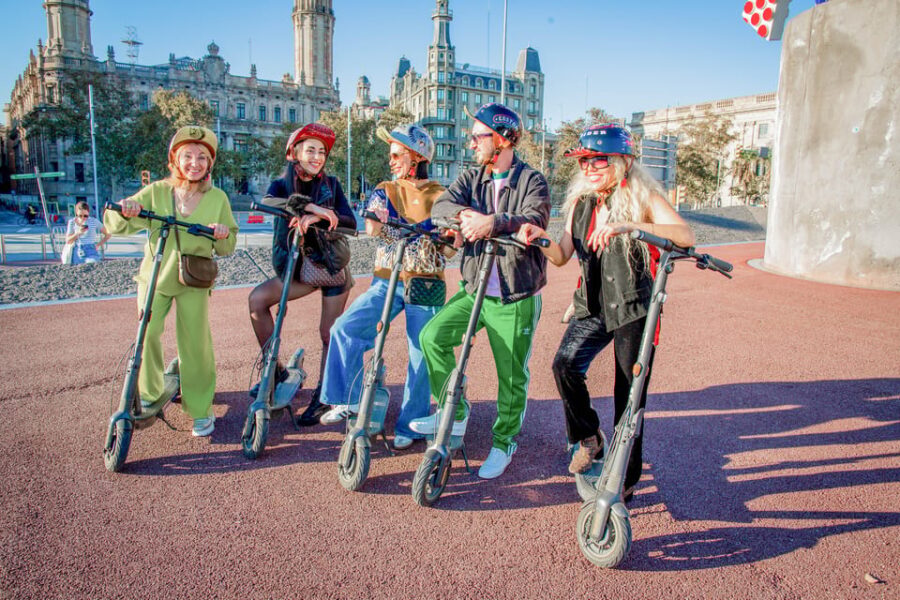 2 Hours Historic Adventure E-scooter Tour - Navigating Barcelona’s Iconic Landmarks on E-scooter