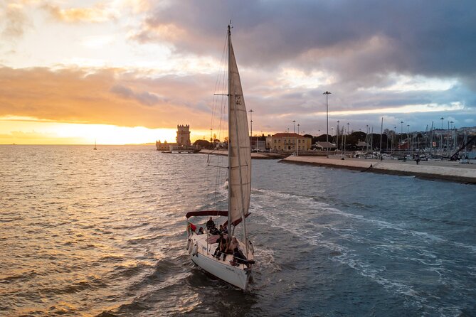 2 Hours Private Sailing Tour with Wine and Snacks - Exploring the Iconic Belém Tower from the Tagus River