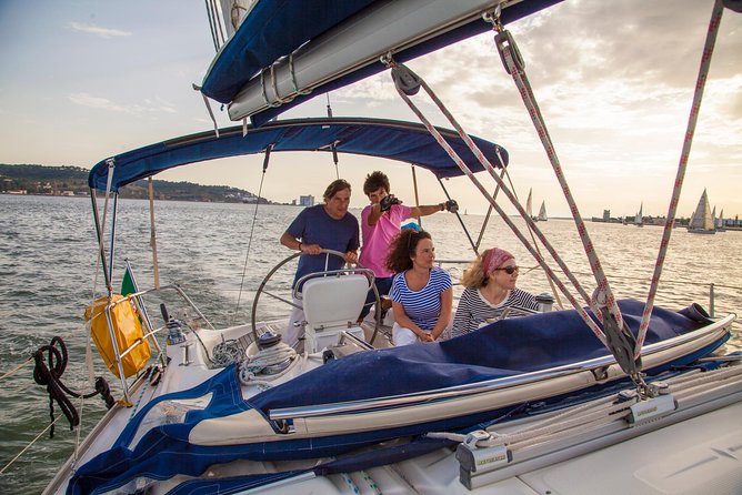 2,5h Lisbon Sunset Sail with Drinks and Snacks - Starting Point at Marina Parque das Nações