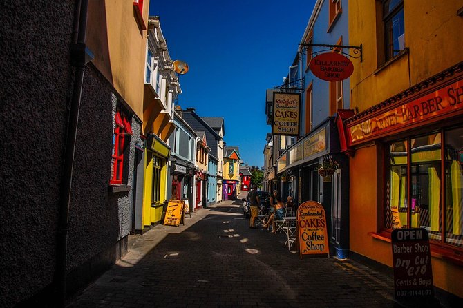 3-Day Cork, Blarney Castle, Ring of Kerry and Dingle Peninsula Rail Tour - Cobh Heritage Centre and Queenstown Story