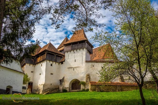3-Day Tour from Bucharest: Transylvania Villages and Medieval Towns - Visiting Viscri’s UNESCO World Heritage Site