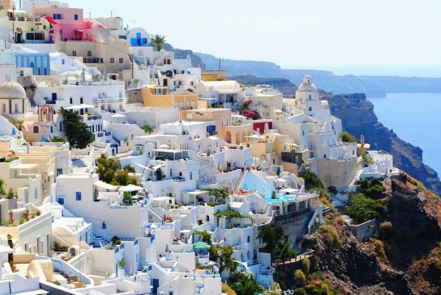 3 days to Santorini with Chinese Tour Guide + Ferry + Hotel - Exploring Fira: The Heart of Santorinis Vibrant Life