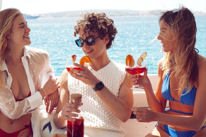 3-hour boat trip at sunset in the bay of Palma - Sailing Through Palma’s Marine Caves and Beaches