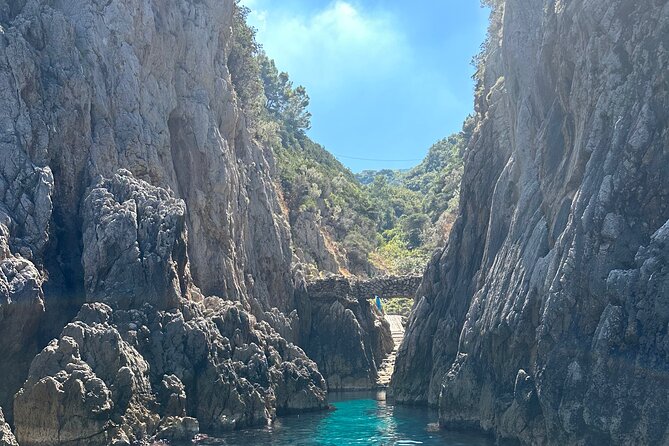 3 hour private boat tour on the island of Capri - The Exciting Itinerary: Seven Iconic Stops of Capri