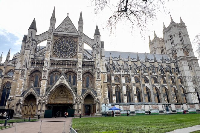 3 Hour Private Tour in London with Pickup - The Iconic Stops: From Buckingham Palace to Piccadilly Circus