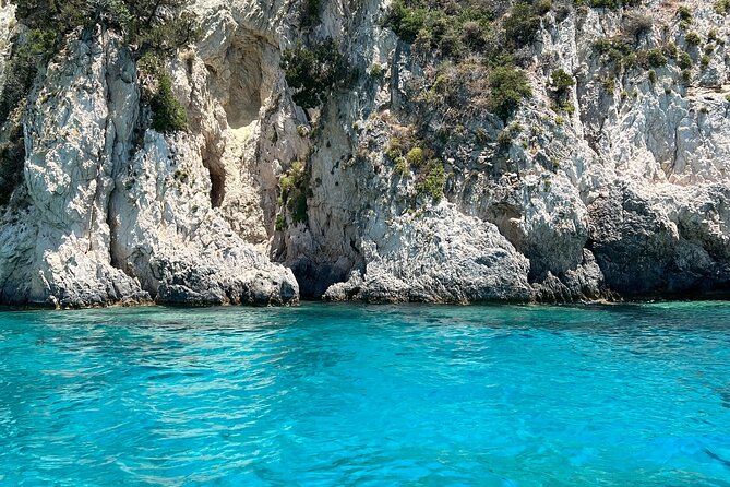 3-Hour Private Tour in Zakynthos, Cameo Island & Keri Caves - Exploring Cameo Island’s Wedding and Secluded Beaches
