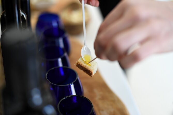 3-Hour Zadar Food Tasting Tour - Tasting Soparnik on Iroka Ulica