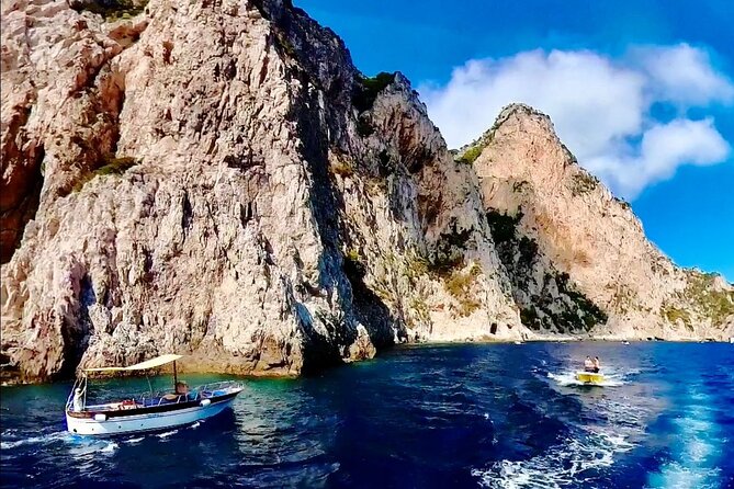 3 hours Comfortable Capri Private Tour by Boat - Swimming and Snorkeling: Underwater Adventure