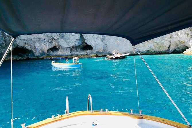 3 hours Private Capri Boat Tour - Exploring Capris Most Famous Caves