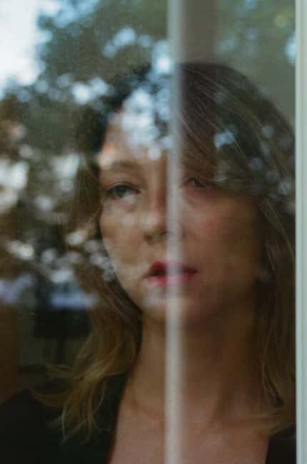 35mm Film Portrait Session in Paris - Starting the Session in the Heart of Paris