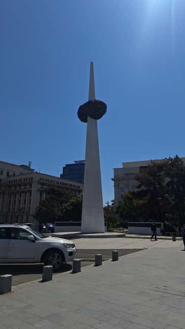 3H tour in Bucharest: Top 10 Photo Spots in Bucharest - Starting at the Romanian Athenaeum
