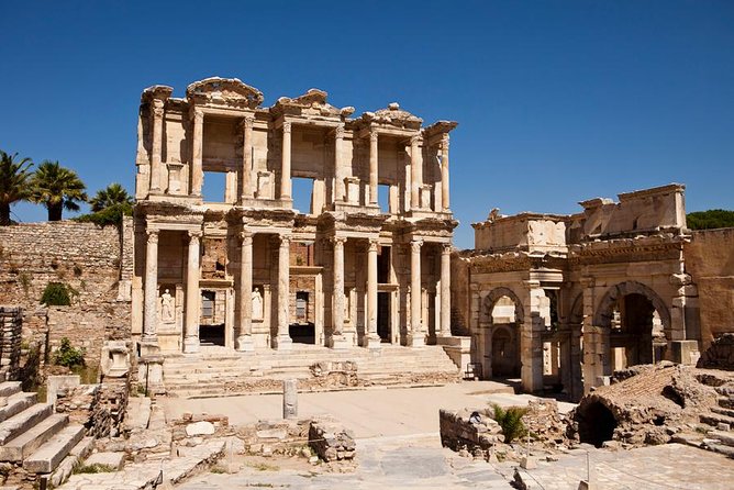 4-Day Small-Group Turkey Tour from Kusadasi: Pamukkale, Ephesus and Hierapolis - Starting in Kusadasi with a Smooth Arrival at Izmir Airport