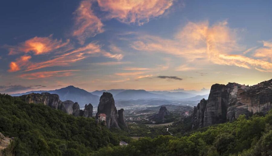 4-Day Tour From Athens: Mycenae, Olympia, Delphi, Meteora - The Tour Starts in Athens and Moves Through Greece’s Historic Heartland