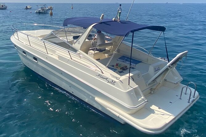 4-hour boat tour of the Amalfi Coast & Li Galli Islands - How the Tour Starts in Amalfi and the Initial Briefing