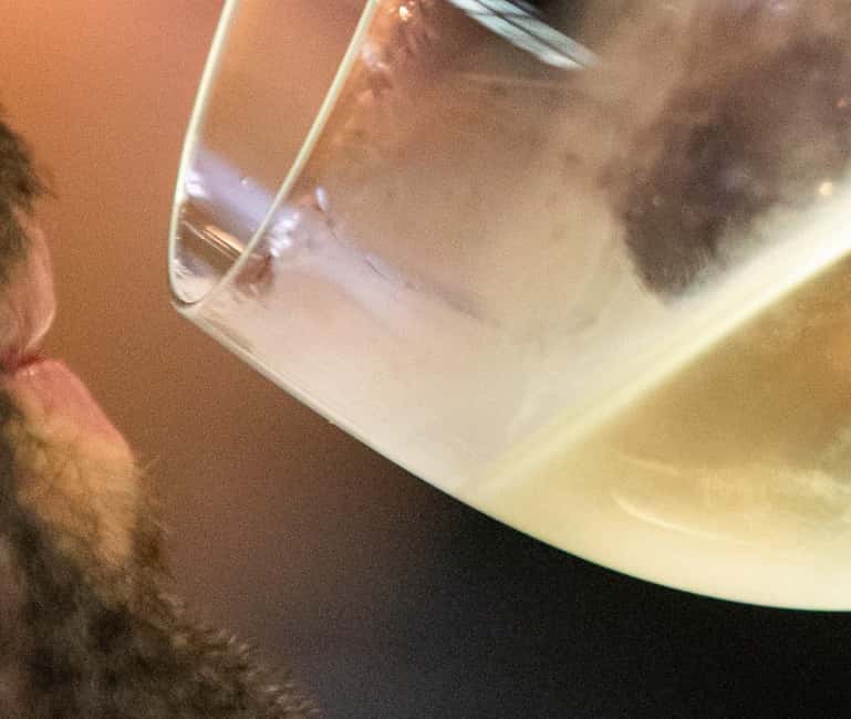 4x4 & Vinho Verde with transportation for the activity - From Porto to the Vineyards: Convenient Pickup Options