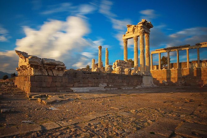 5 Days Seven Churches of Turkey Tour: Revelation - Starting in Istanbul and Connecting to Izmir