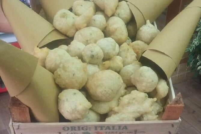 A Street Food Journey Through Heart of Naples - Starting Point in Naples: Piazza Dante