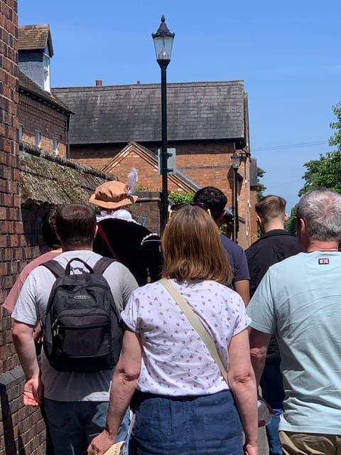 A tour of Warwick with Queen Elizabeth's secret lover - Exploring Warwicks Landmarks with a Themed Guide
