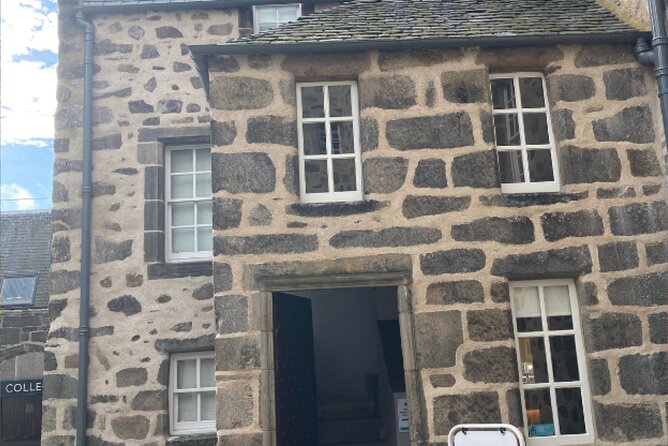 Aberdeen Scavenger Hunt and Sights Self Guided Activity - Exploring Aberdeen’s Iconic Sights Through the App