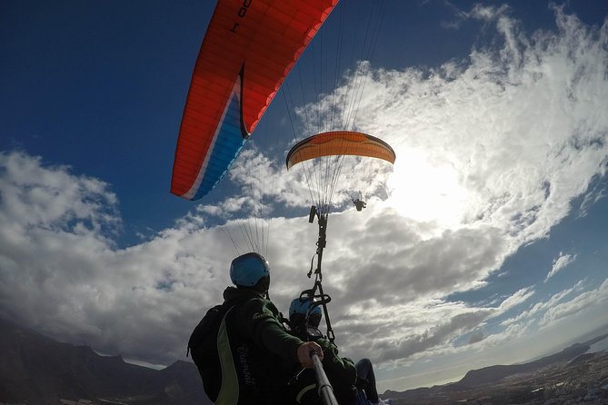 Acrobatic Paragliding Tandem Flight in Tenerife South - The Unique Appeal of Tenerife’s Acrobatic Tandem Paragliding