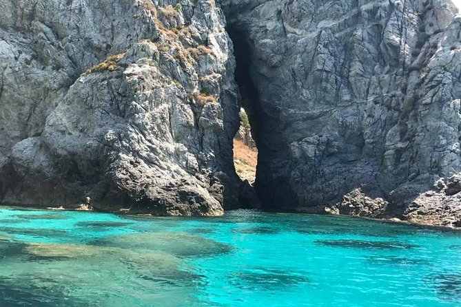 Adventure and nature! Exciting group tour by dinghy. - Discovering Grotticelle Beach and Snorkeling Opportunities