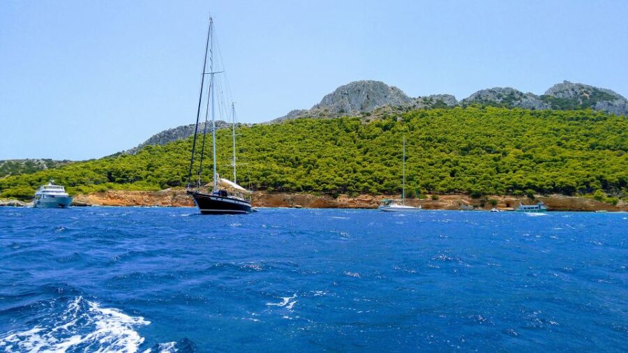 Aegina Island & Temple of Athina Aphaia Private Day Tour - Exploring Aegina’s Central Port and Local Charm