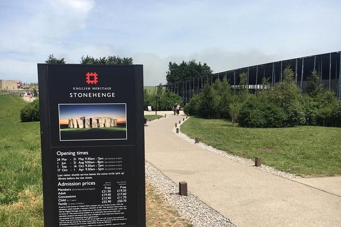 Afternoon Trip London to Stonehenge in a Private Vehicle - Exploring Stonehenge at Your Own Pace