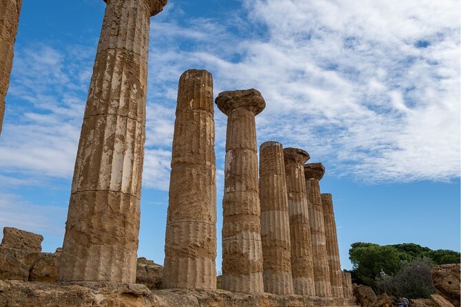 Agrigento to Siracusa with Valley of Temples and Roman Villa Trip - Exploring the Valley of the Temples with Independence