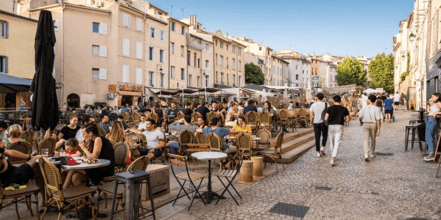 Aix En Provence and Wine Tasting Private Full day Tour - Visiting Aix en Provence: Exploring the Old Town and Cours Mirabeau