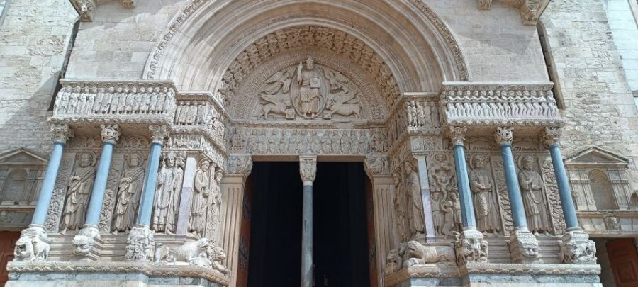 Aix-en-Provence: Arles, Baux, & Saint-Rémy-de-Provence Tour - Starting Point and Transportation Logistics