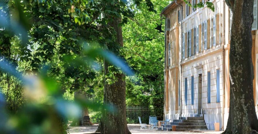 Aix-en-Provence: Full Day Wine Tour in Luberon with Tasting - Visiting the First Family-Owned Vineyard and Tasting