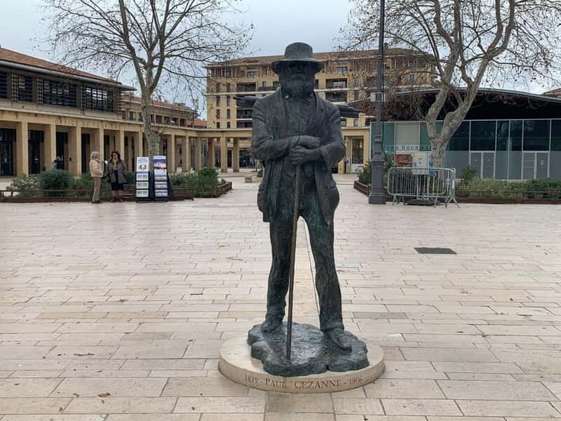 Aix-en-Provence: Guided Walking Tour with Calisson Tasting - Starting at the Office de Tourisme for Easy Access