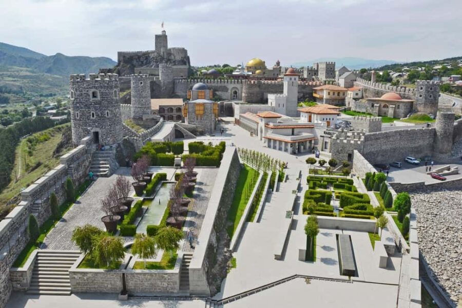 Akhaltsikhe City and Rabati Fortress Tour - Discovering Rabati Castle: A Fusion of Cultures