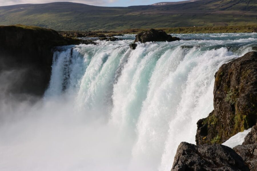 Akureyri Port: Goðafoss and the Forest Lagoon Tour - Visiting the Majestic Goðafoss Waterfall