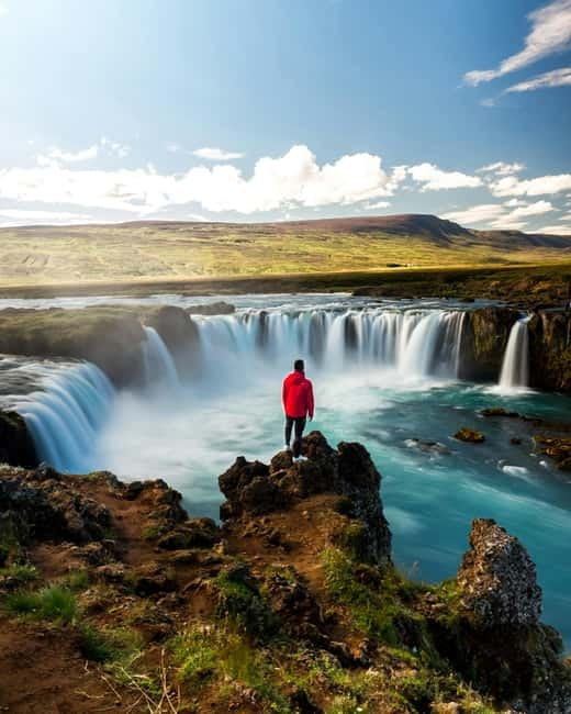 Akureyri Port: Godafoss Waterfall Classic Tour & Viewpoint - Visiting the Majestic Godafoss Waterfall