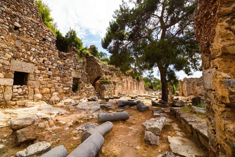 Alanya: Ancient Ruins & Hidden Coves of Gazipaa w/ Cave - Cave Exploration: Discovering the Local LIE Cave World