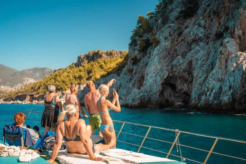 Alanya: Small-Group Boat Tour with Lunch and Soft Drinks - Exploring the Caves Around Alanya Castle
