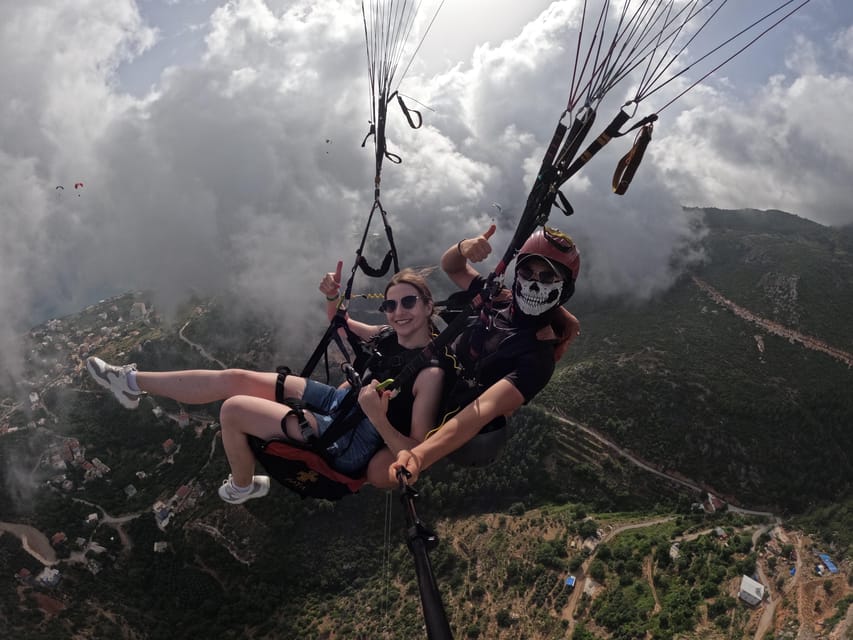 Alanya: Tandem Paragliding Adventura with licenced pilots - Capture Moments with GoPro Photos and Videos