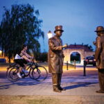 Alba Iulia: Carolina Citadel Guided Tour - Starting at the Fountain: Meeting Point and Arrival