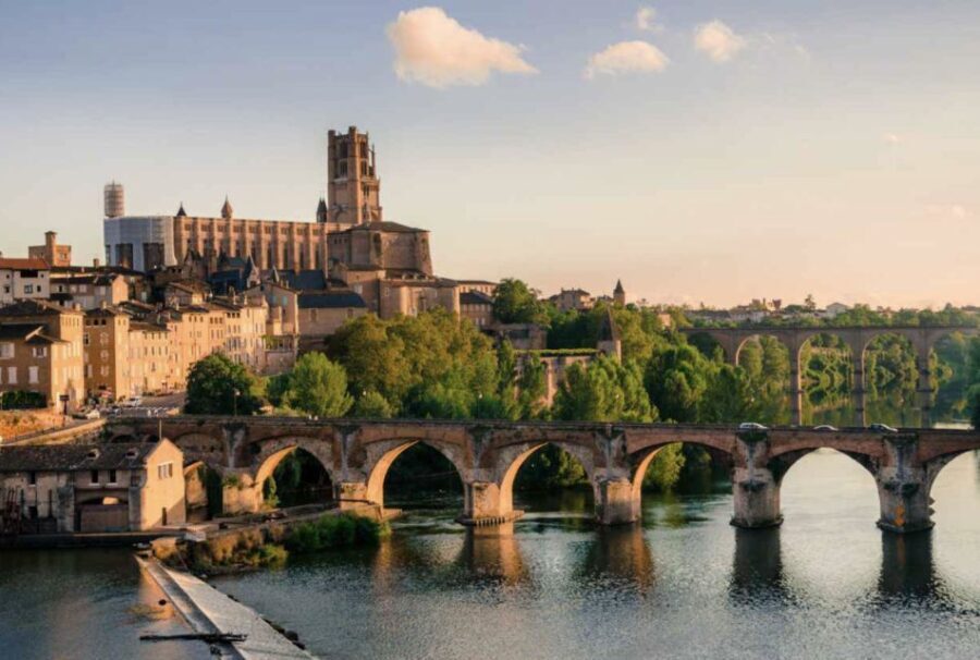 Albi: Private Guided Walking Tour - Exploring Sainte-Cécile Cathedrals Architectural Marvels