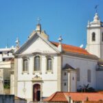 Albufeira: Beaches, Old Town, and Salgados Lagoon Jeep Tour - Exploring the Charm of Old Town and Arab Ruins