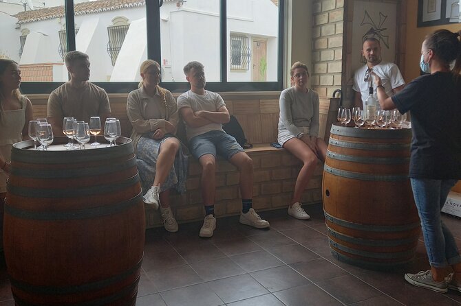 Albufeira Coast Tour with Wine Tasting and Chicken PiriPiri Lunch - Tasting Portugal’s Famous Piri Piri Chicken in Guia