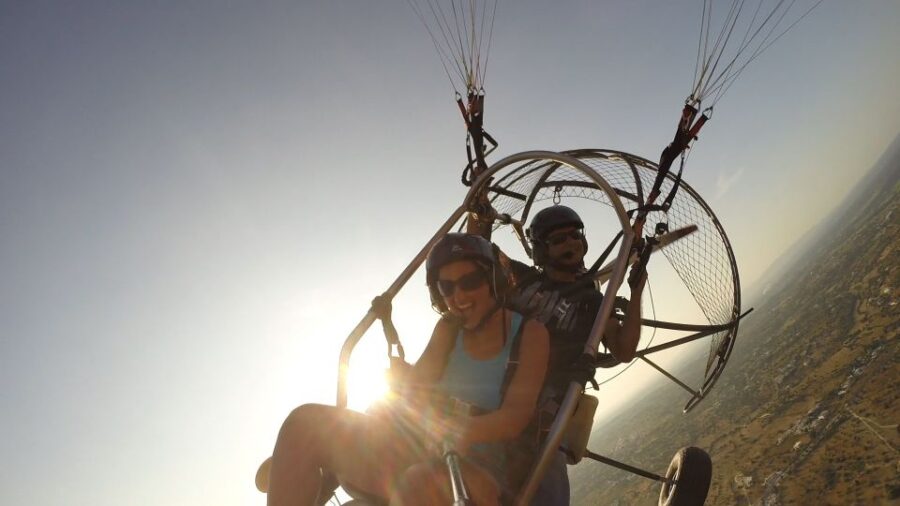 Albufeira: Sunset Paragliding Flight - Soaring Over Vilamoura Golf Courses and Marina