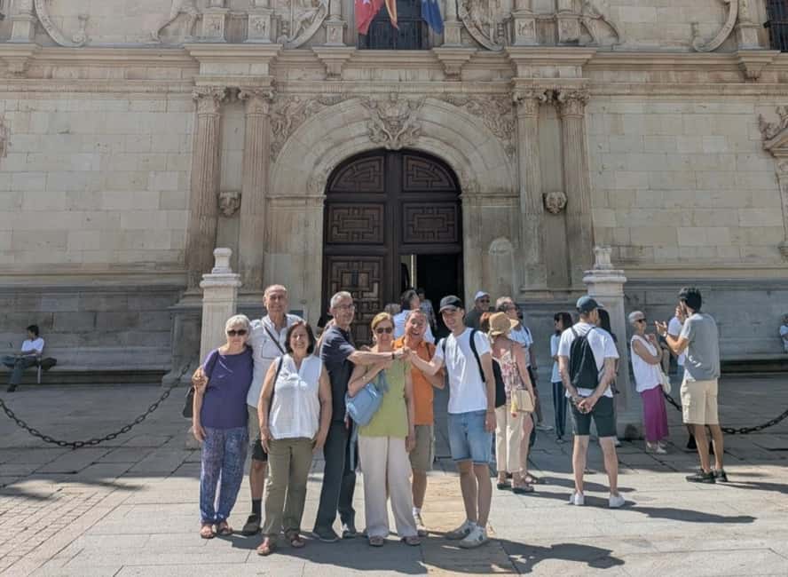 Alcalá World Heritage Tour - Starting Point at the Arch of San Bernardo