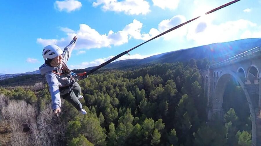 Alcoy: Bungee jumping - How to reach the meeting point at Puente de las Siete Lunas