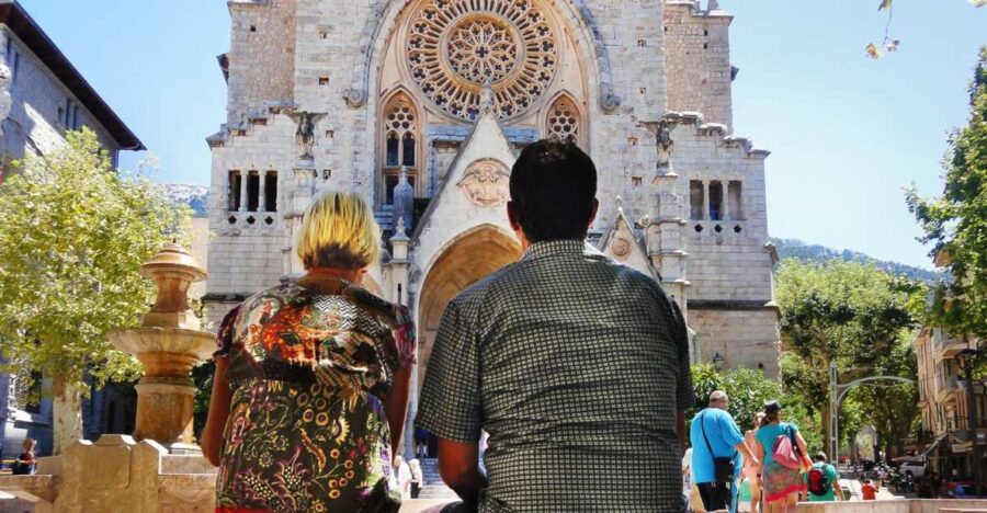 Alcudia/Marratxi: Valldemossa & Soller Tour by Tram & Bus - Soller’s Historic Town and Vibrant Streets