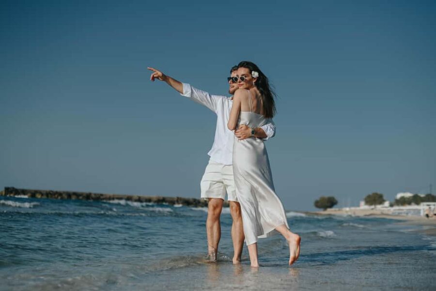 Alcudia: Playa de Alcudia Beach Photoshoot Experience - Starting Point at Carrer de Minerva, 27