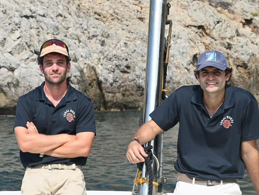 Alcudia: Sunset Cruise with Wine and Cheese Tasting - Scenic Route from Port d’Alcúdia to Alcanada Lighthouse