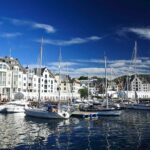 Alesund Shore Excursion: The Ultimate Sightseeing Tour - Climbing Alnes Lighthouse for Atlantic Views